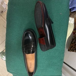 Brand new Black bass loafer size 7.5M